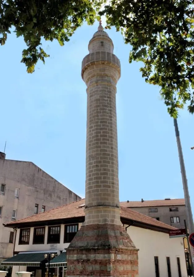 Caminin minaresi